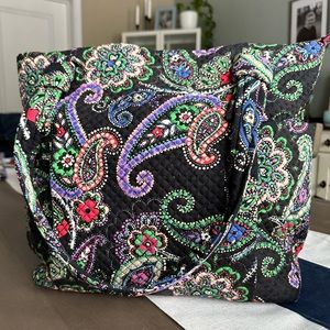Vera Bradley paisley tote bag like new